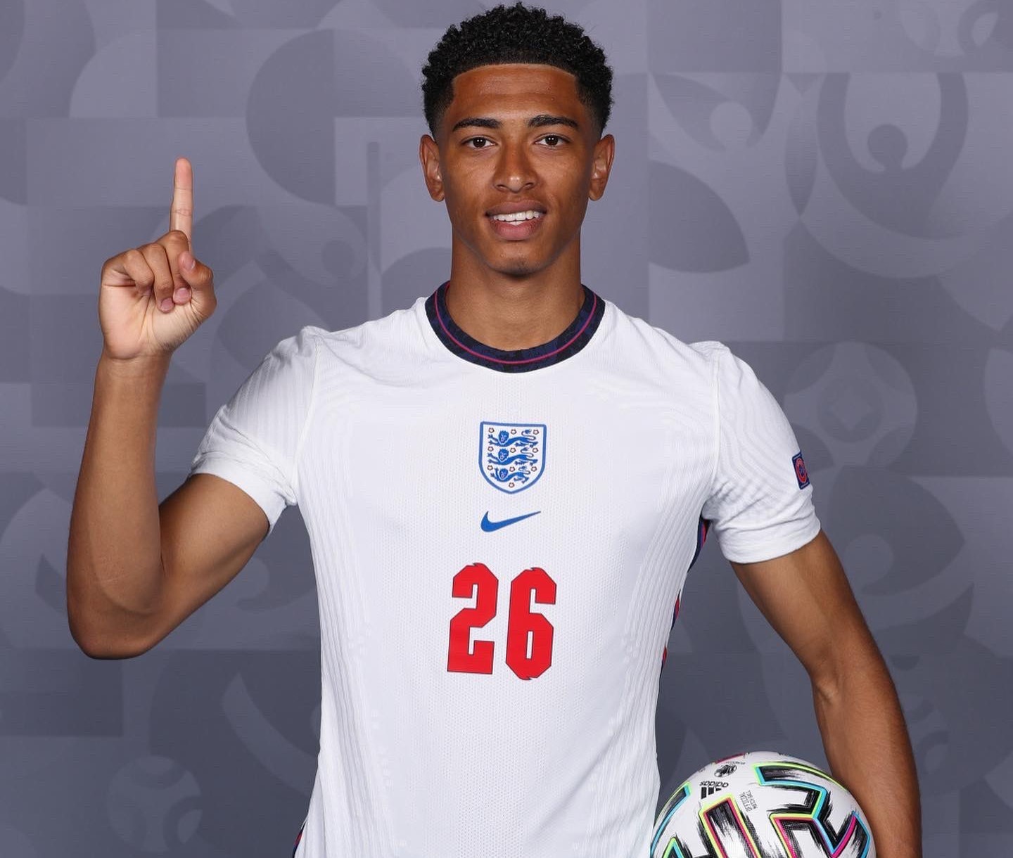 比分无法完全体现比赛内容（比分不足以呈现比赛全貌）