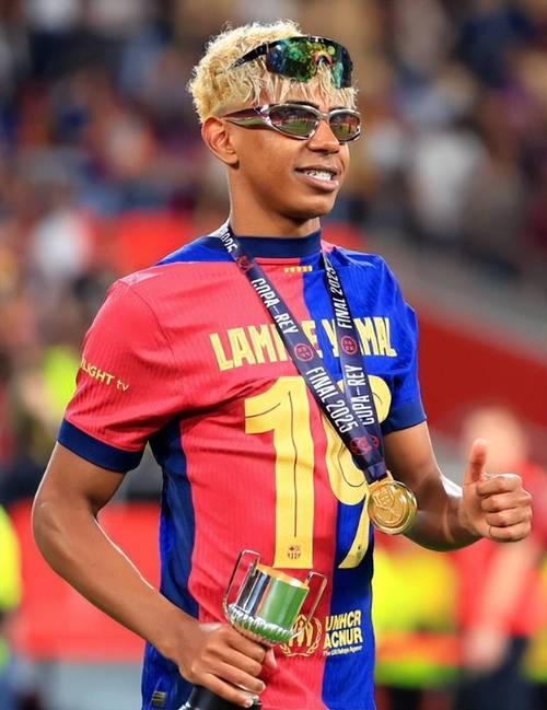 热刺官方：孙兴慜将于12月10日欧冠赛前重返球场与球迷道别（热刺官宣：孙兴慜将于12月10日欧冠赛前回归球场向球迷告别）