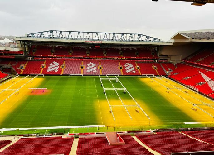 赫内斯：凯恩会在拜仁踢到2027年，在伦敦时他要靠保镖生活（赫内斯：凯恩将留在拜仁至2027年，伦敦时期需靠保镖护身）