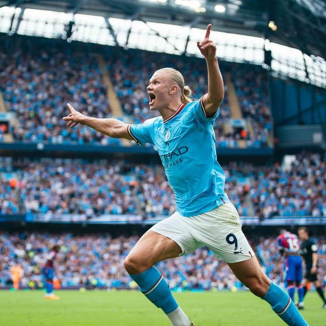 新任纽约市长是阿森纳球迷，采访中热情提及斯奎拉奇和沙马赫（纽约新市长自称阿森纳球迷，受访时热情谈起斯奎拉奇与沙马赫）