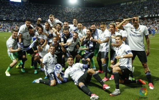 姆卡萨：球队目标就是夺冠，为曼城首秀是值得骄傲的时刻（姆卡萨：球队剑指冠军，曼城处子秀令我自豪）