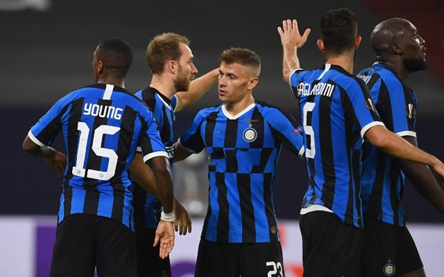 弗里克：佩德里只是有点累；德容生病了所以我们让他回家休息（弗里克：佩德里只是疲劳，德容因病已回家休养）