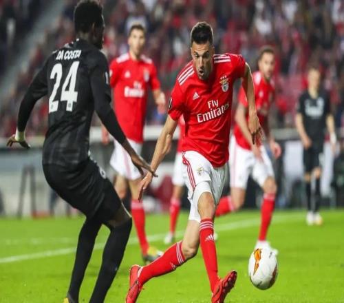 前妻：和布冯离婚后，花了很长时间才接受别人的追求（布冯前妻：离婚后过了很久才愿意接受新的追求）