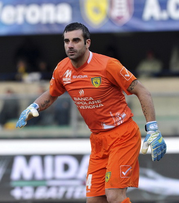 英超积分榜更新：曼城榜首压力加大,（英超积分榜最新：曼城领跑压力骤增）