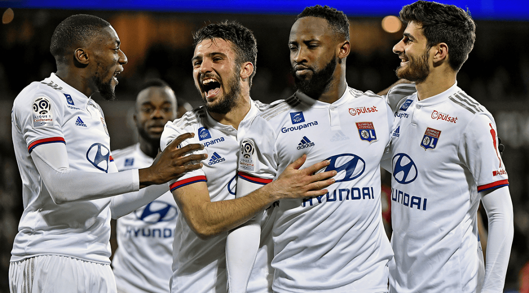 CBA比赛精彩瞬间：深圳队绝杀广东,（CBA压哨绝杀：深圳力克广东）