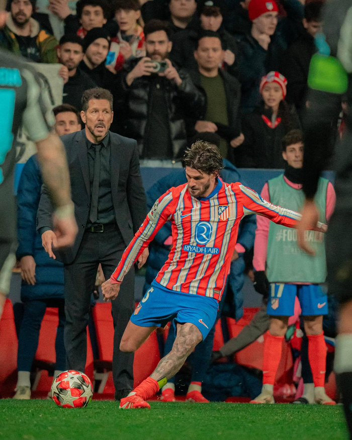 奥纳纳已有10次失误导致丢球 德赫亚12年17次（奥纳纳失误致丢球达10次，德赫亚12年合计17次）