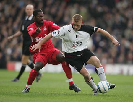 枪手近6次对阵热刺5胜1平，后者本赛季客场不败&积分最多（阿森纳近6战热刺5胜1平，热刺本季客场不败且客场积分第一）